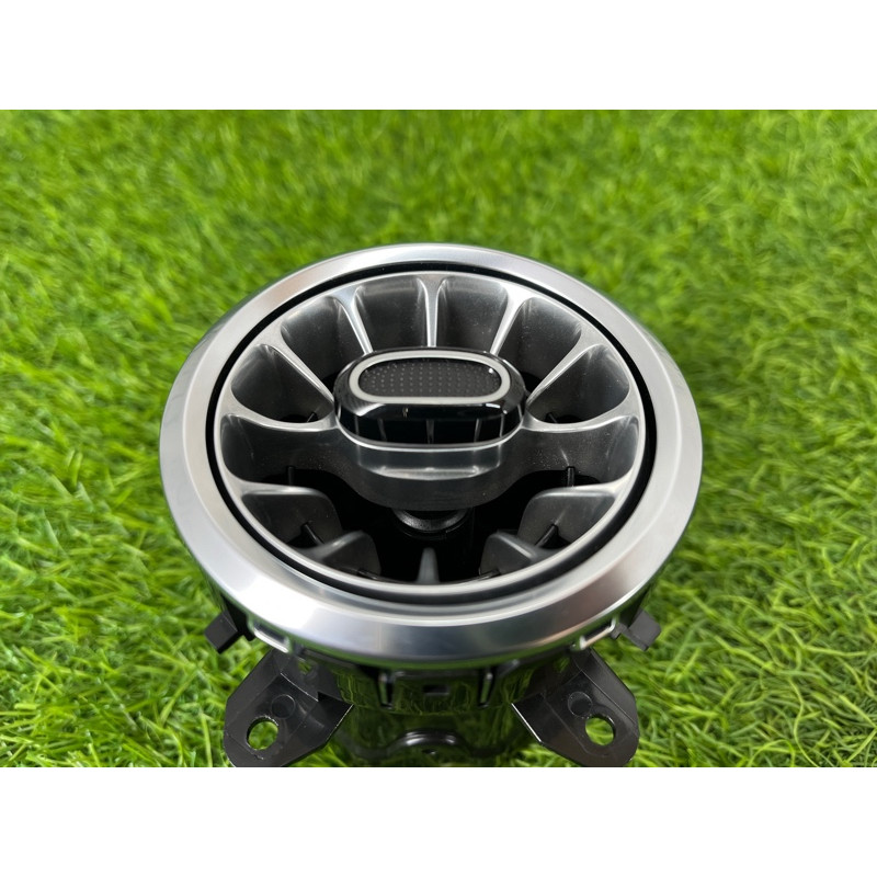 Центральный дефлектор салона (салон) Mercedes-Benz EQB 350 X243 2022 A17783065029051