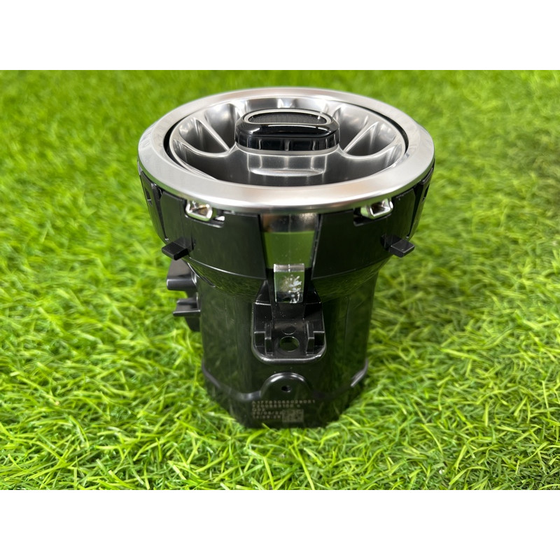 Центральный дефлектор салона (салон) Mercedes-Benz EQB 350 X243 2022 A17783065029051