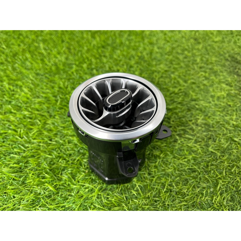 Центральный дефлектор салона (салон) Mercedes-Benz EQB 350 X243 2022 A17783065029051