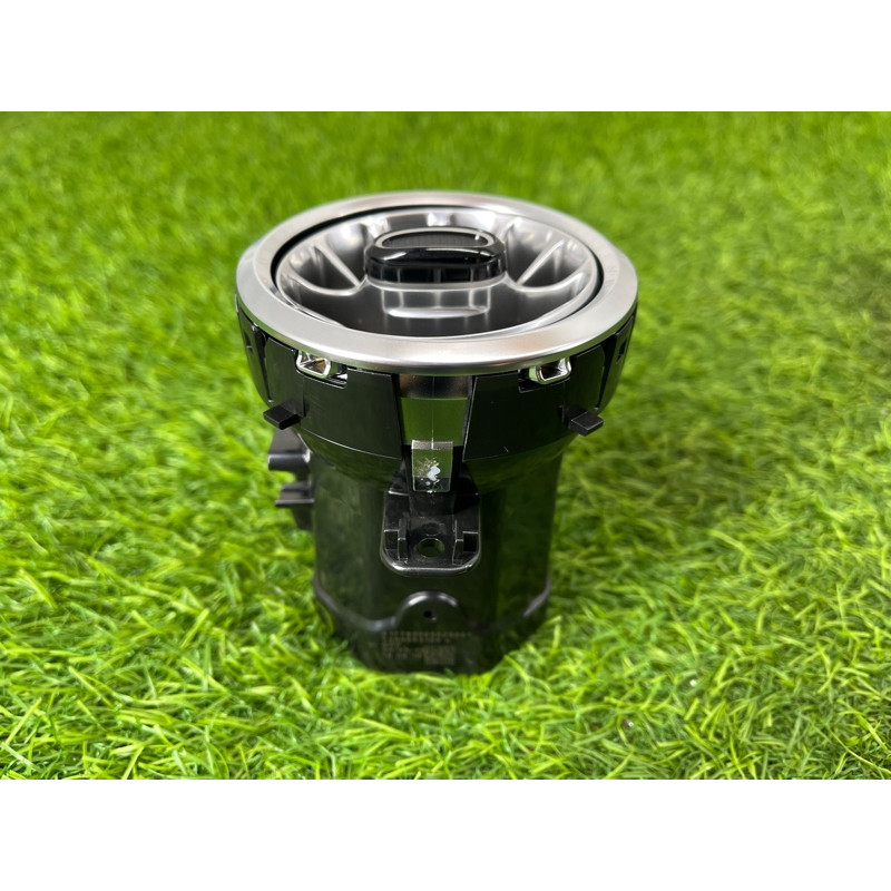 Центральный дефлектор салона (салон) Mercedes-Benz EQB 350 X243 2022 A17783065029051