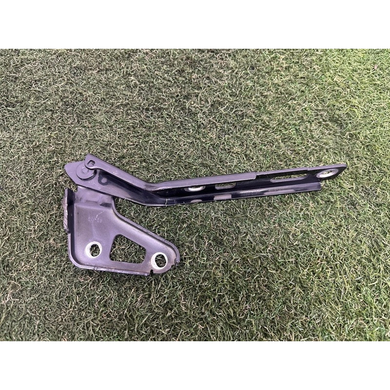 Петля капота (кузов и элементы) AUDI Q7 4L 2011 3.0 TFSi 4L0823301