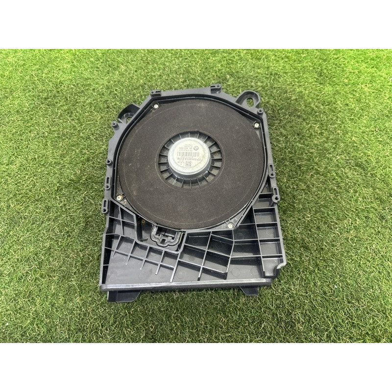 Сабвуфер (електрика) BMW 3-series E90 2010 3.0 N54 65139204786