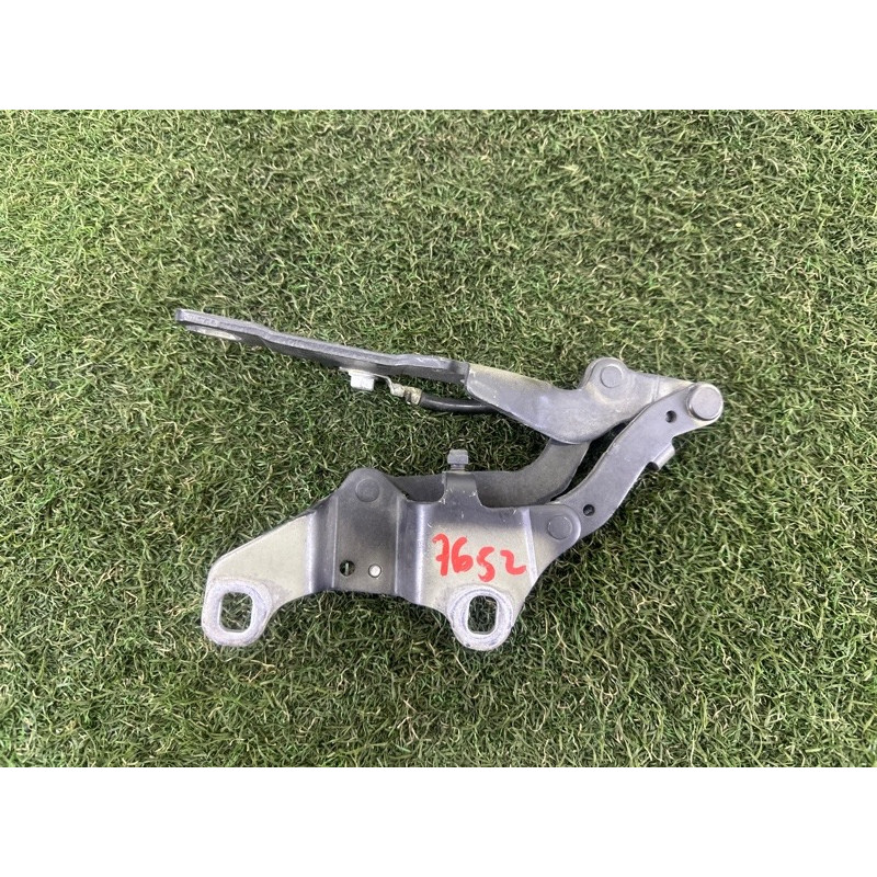 Петля капота (кузов и элементы) BMW 3-series E90 2010 3.0 N54 41617210677