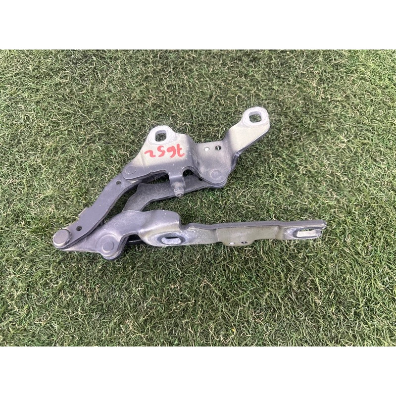 Петля капота (кузов и элементы) BMW 3-series E90 2010 3.0 N54 41617210677