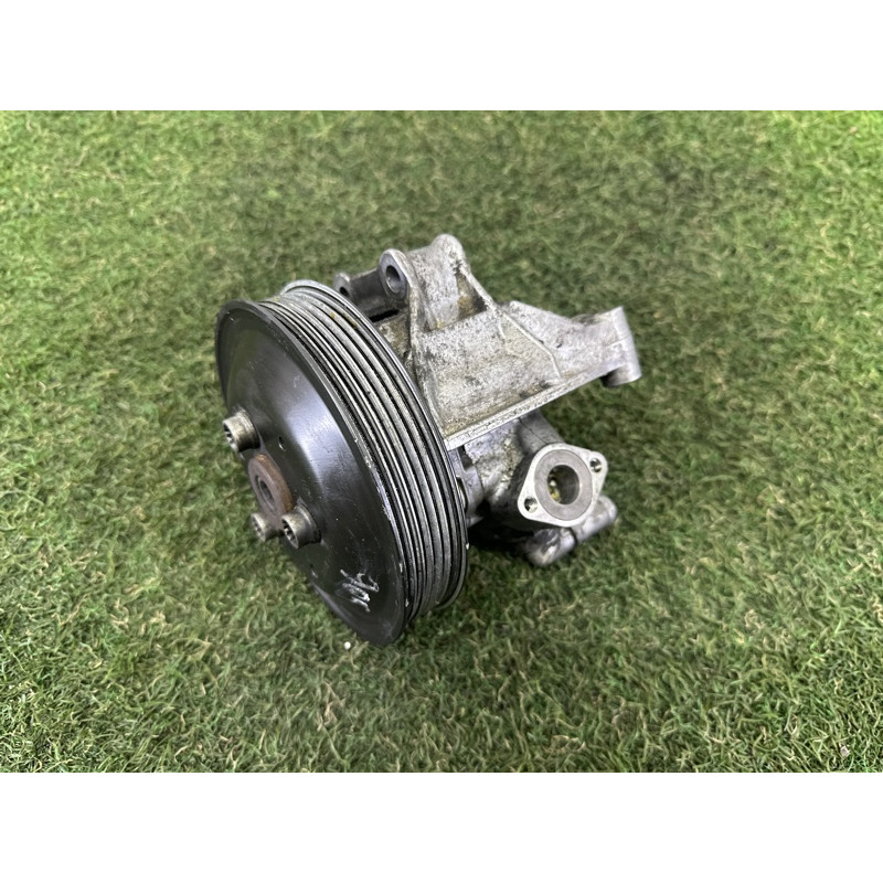 Насос гидроусилителя руля (рулевое управление) AUDI Q5 8R 2012 3.2 8R0145155T