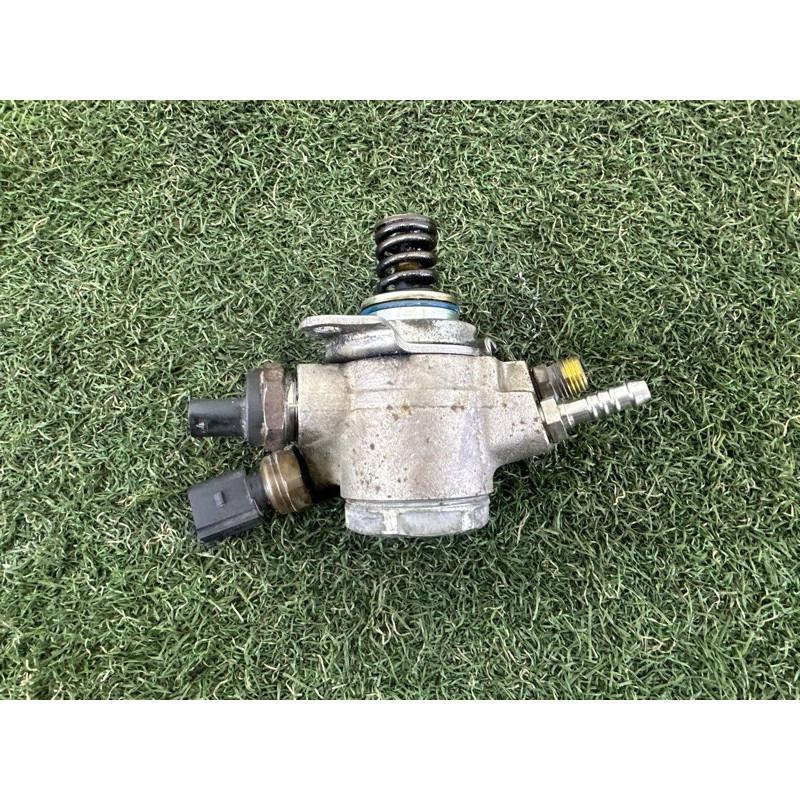 ТНВД (топливная система) AUDI Q5 8R 2012 3.2 06E127025S