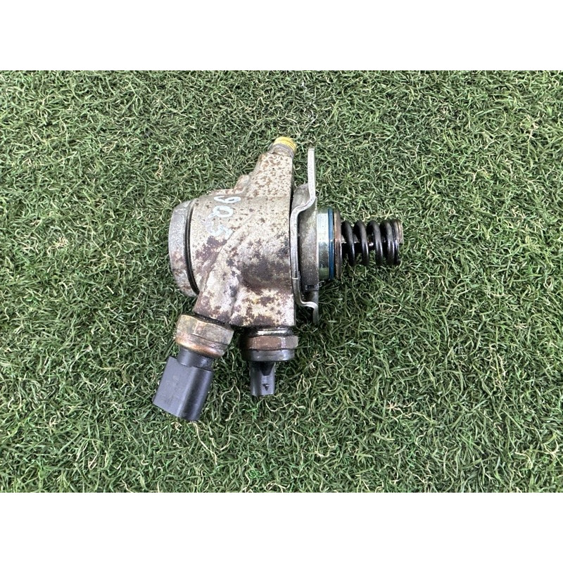 ТНВД (топливная система) AUDI Q5 8R 2012 3.2 06E127025S