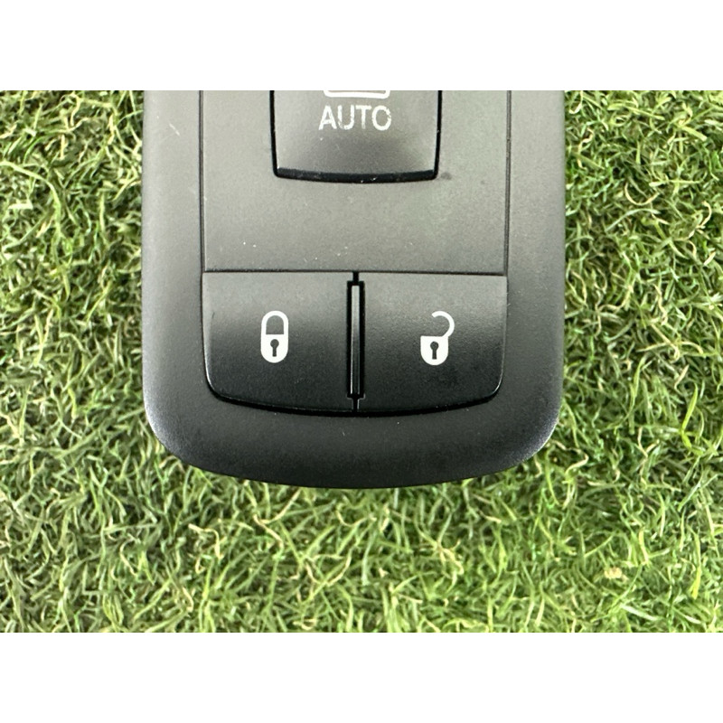 Кнопка стеклоподъемника (электрика / кнопки) Jeep Grand Cherokee WK2 2014 3.0 Diesel 68086692AD