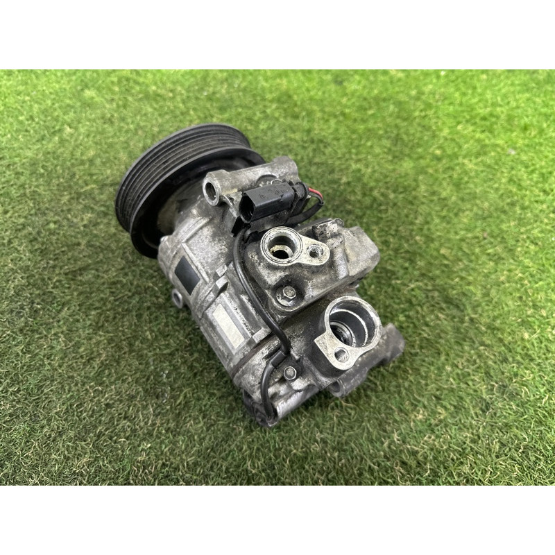 Компрессор кондиционера (отопление и кондиционирование) AUDI Q5 8R 2012 3.2 8K0260805K