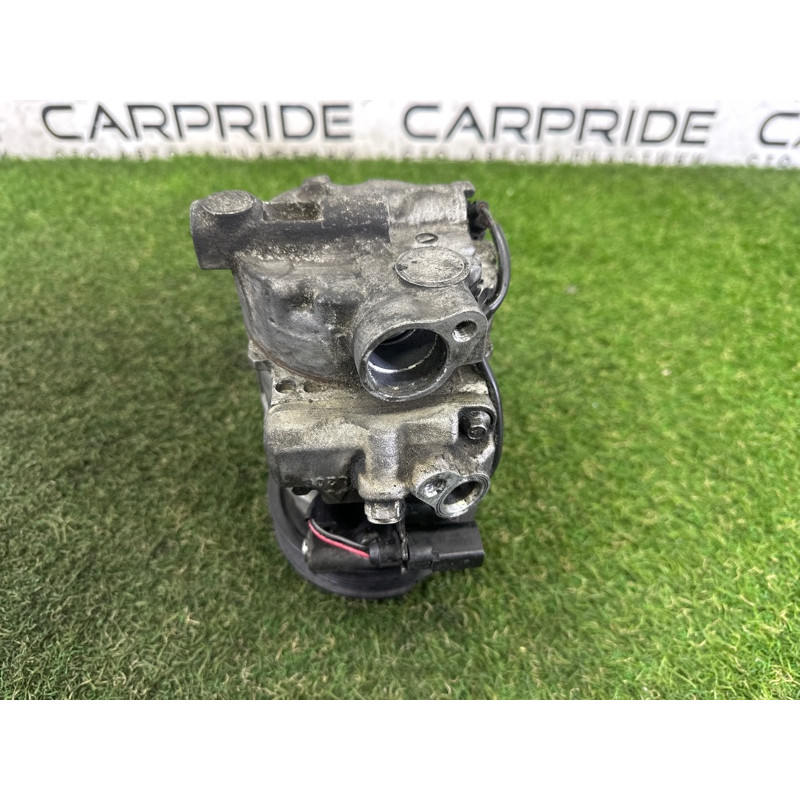 Компрессор кондиционера (отопление и кондиционирование) AUDI Q5 8R 2012 3.2 8K0260805K