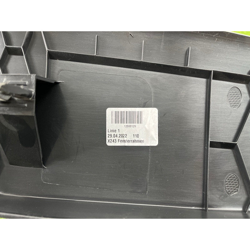 Обшивка крышки багажника (салон) Mercedes-Benz EQB 350 X243 2022 A24374011009051