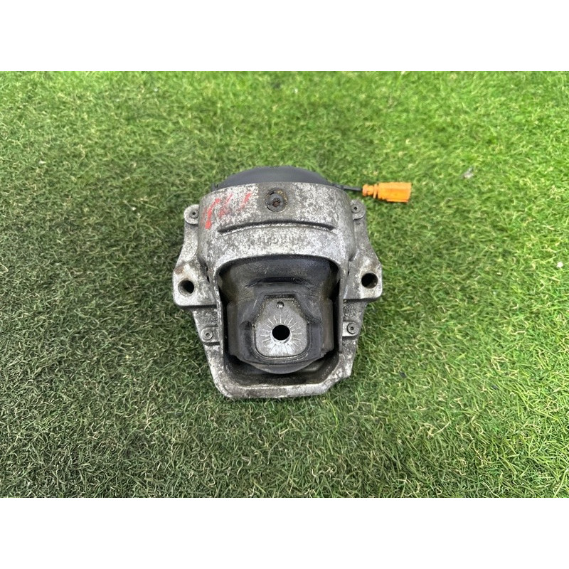 Подушка двигателя (двигатель и элементы) AUDI A4 B8 2013 2.0 TFSI 8R0199381AK