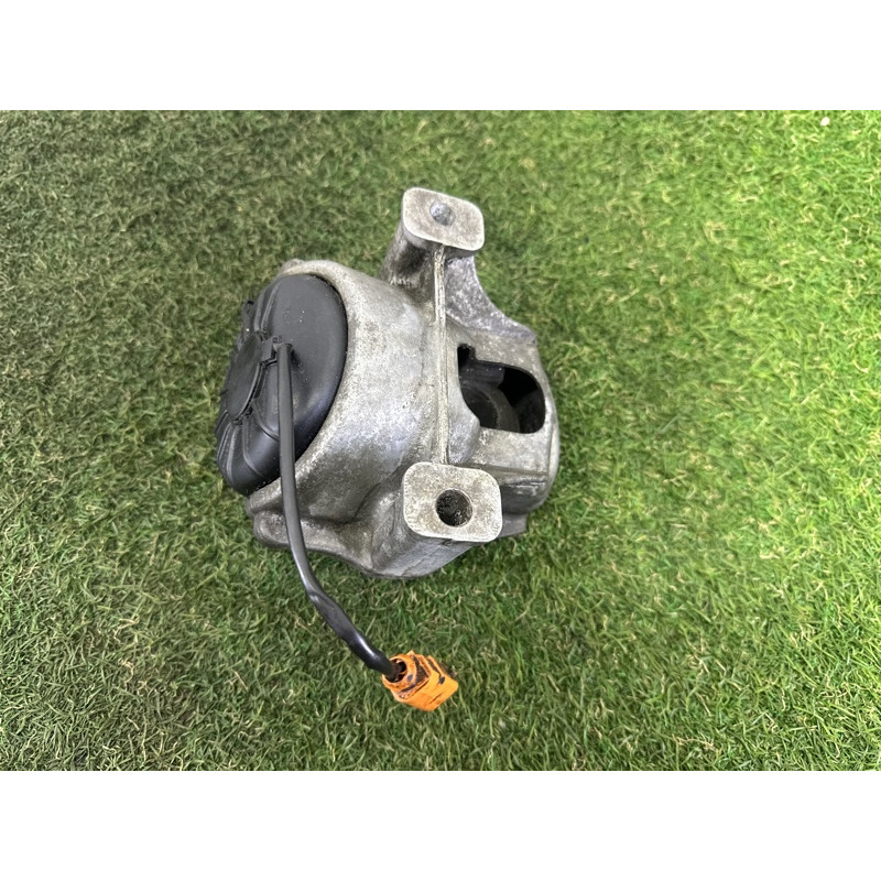 Подушка двигателя (двигатель и элементы) AUDI A4 B8 2013 2.0 TFSI 8R0199381AK