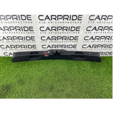 Обшивка крышки багажника