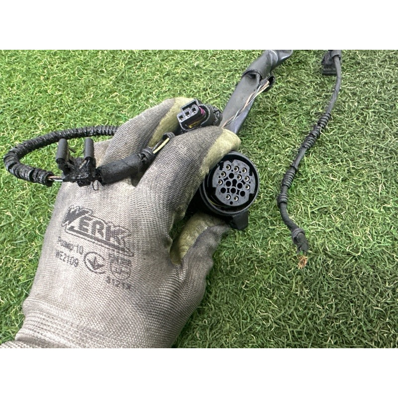 Проводка моторная (электрика двигателя) AUDI Q5 8R 2012 3.2 8K1971072KQ