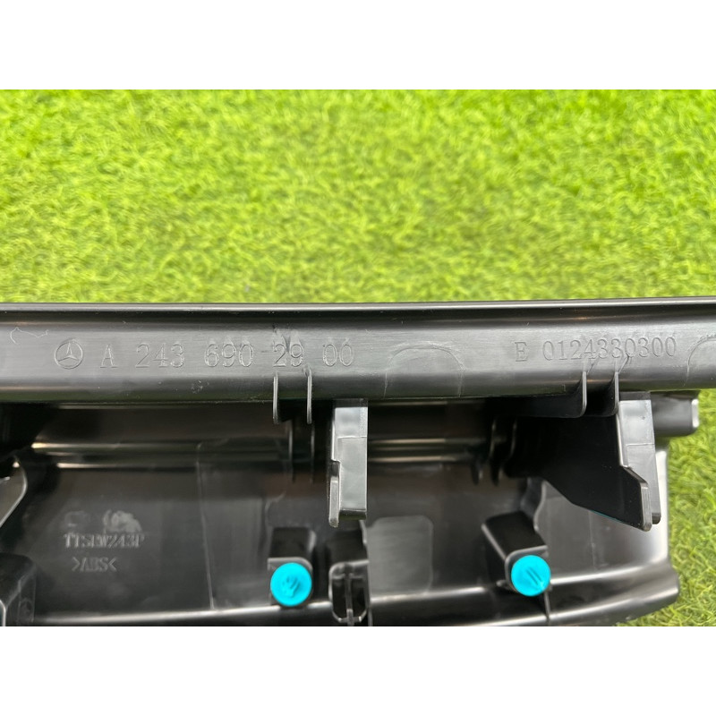 Накладка замка крышки багажника (салон) Mercedes-Benz EQB 350 X243 2022 A24369029009051