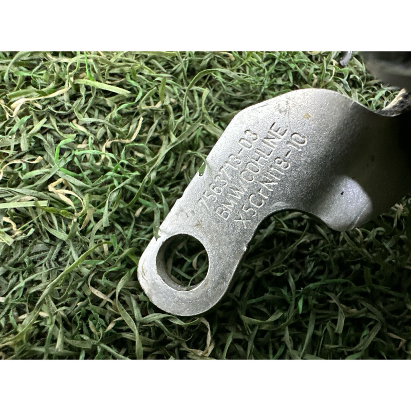 Трубка подачи масла в турбину (двигатель и элементы) BMW 3-series E90 2010 3.0 N54 11427563713