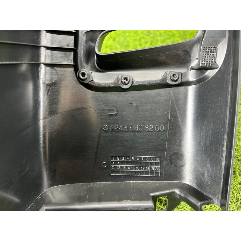 Обшивка стойки верхняя (салон) Mercedes-Benz EQB 350 X243 2022 A24369082009051