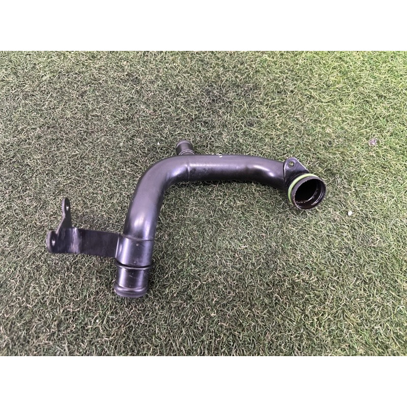Трубка системи охолодження (система охолодження) Volkswagen Touareg NF 2012 3.0 TDI 059121071BF