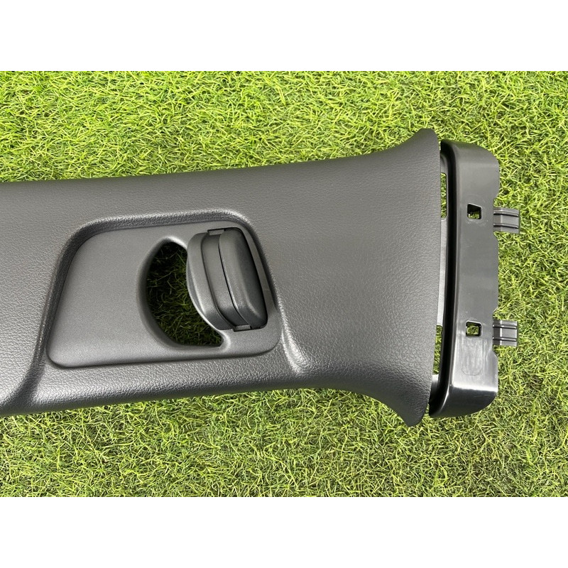 Обшивка стойки центральная (салон) Mercedes-Benz EQB 350 X243 2022 A24369089009051