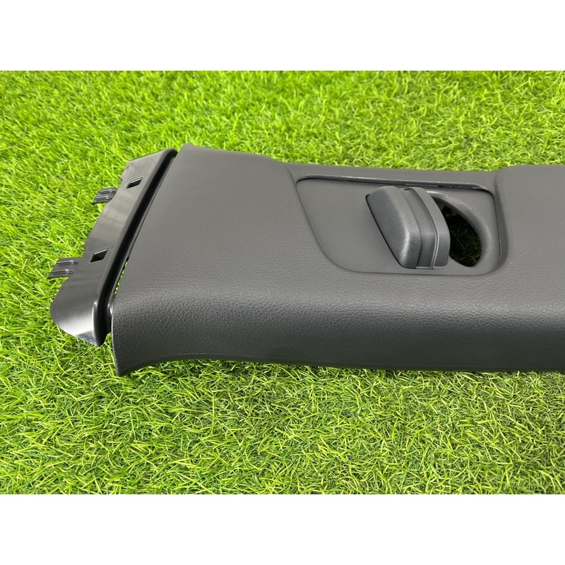 Обшивка стойки центральная (салон) Mercedes-Benz EQB 350 X243 2022 A24369089009051