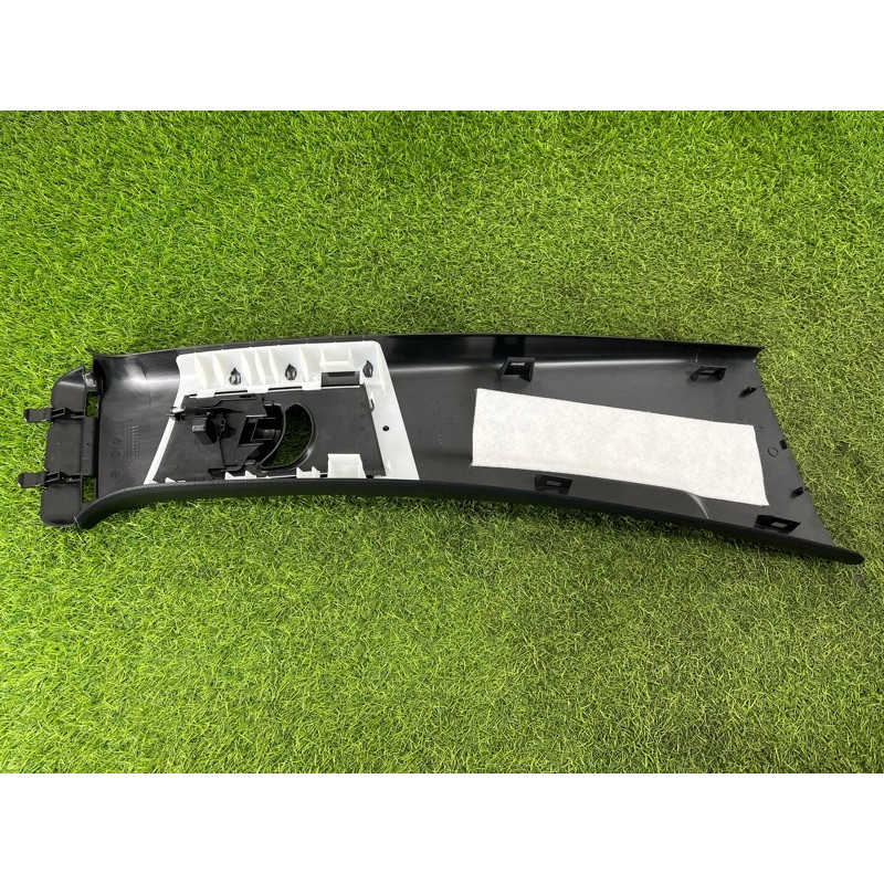 Обшивка стойки центральная (салон) Mercedes-Benz EQB 350 X243 2022 A24369089009051