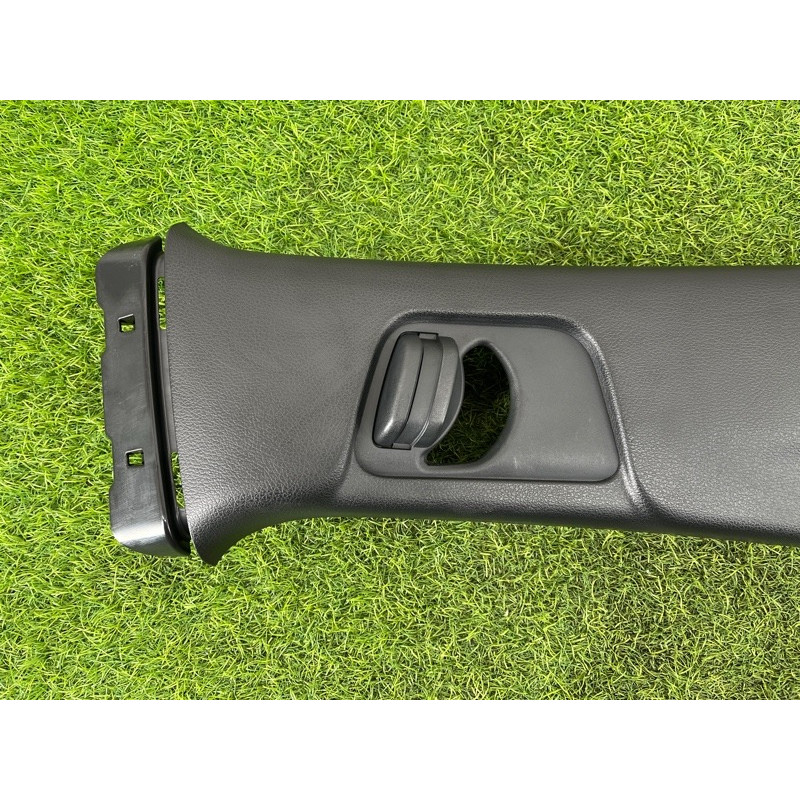 Обшивка стойки центральная (салон) Mercedes-Benz EQB 350 X243 2022 A24369090009051