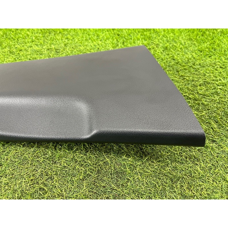 Обшивка стойки центральная (салон) Mercedes-Benz EQB 350 X243 2022 A24369090009051