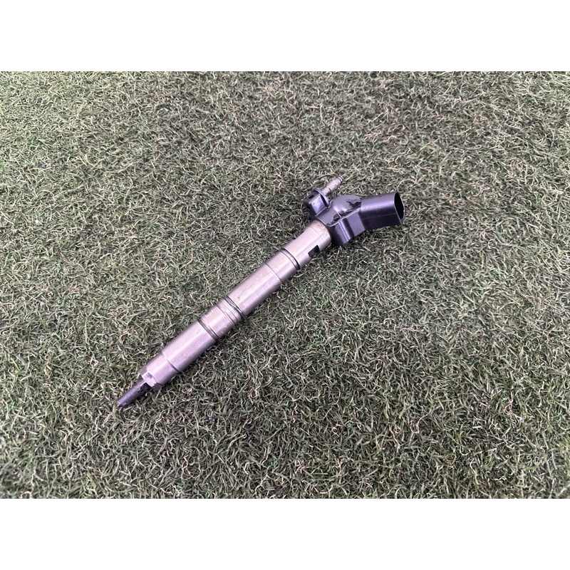 Форсунка топливная (топливная система) Volkswagen Touareg NF 2012 3.0 TDI 059130277AM