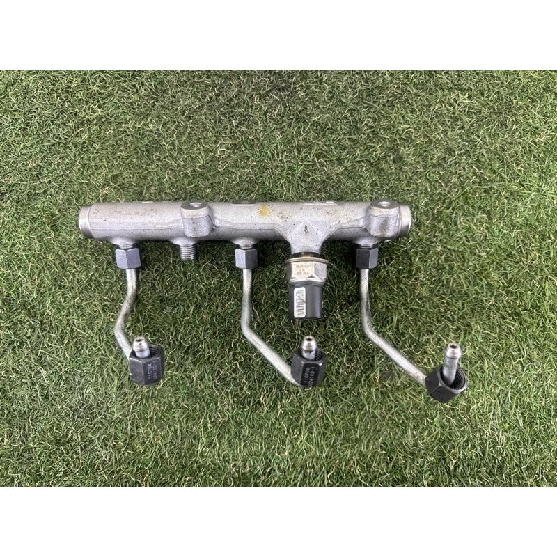 Паливна рампа (паливна система) Volkswagen Touareg NF 2012 3.0 TDI 059130089AM