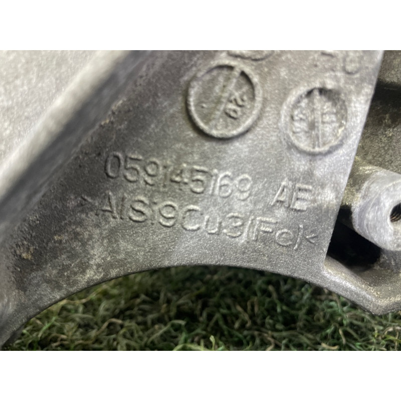 Кронштейн насоса гідропідсилювача (кронштейни двигуна) Volkswagen Touareg NF 2012 3.0 TDI 059145167AE