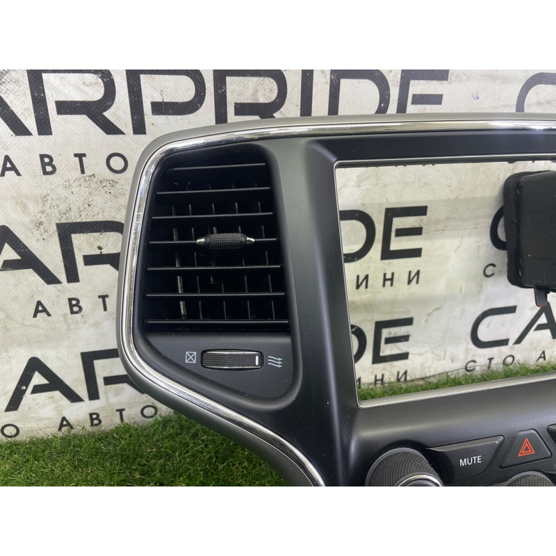 Панель управления климат-контролем (электрика / блоки управления) Jeep Grand Cherokee WK2 2018 3.6 68333939AA