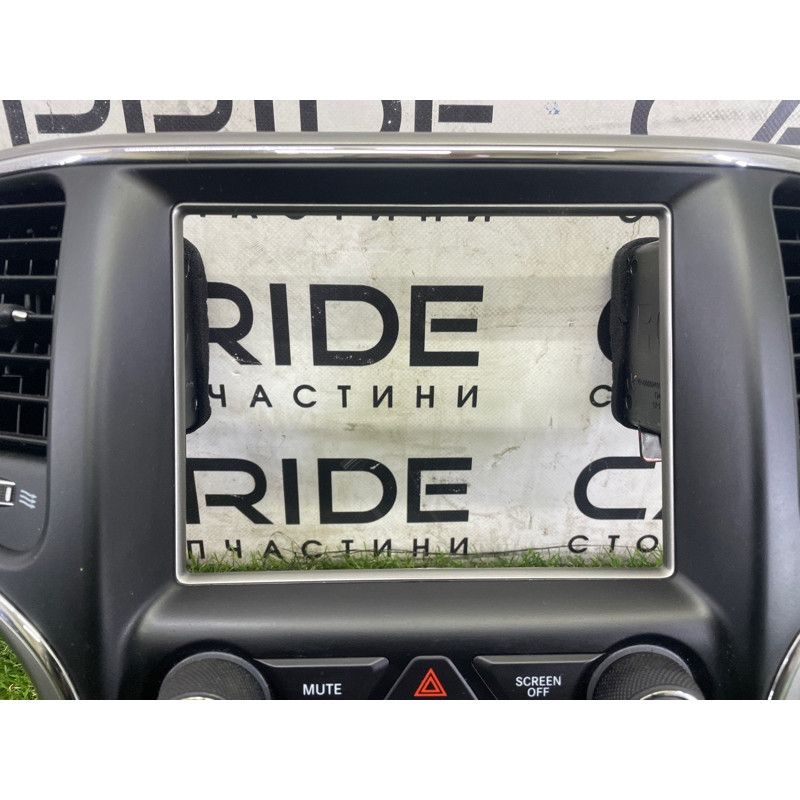 Панель управления климат-контролем (электрика / блоки управления) Jeep Grand Cherokee WK2 2018 3.6 68333939AA