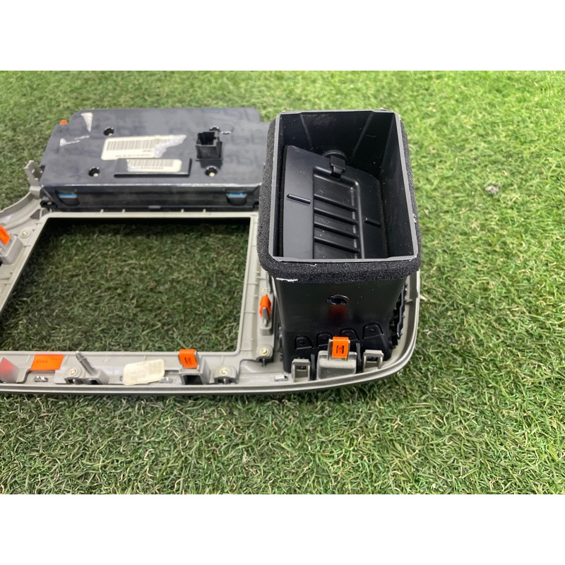 Панель управления климат-контролем (электрика / блоки управления) Jeep Grand Cherokee WK2 2018 3.6 68333939AA