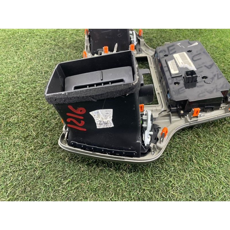 Панель управления климат-контролем (электрика / блоки управления) Jeep Grand Cherokee WK2 2018 3.6 68333939AA