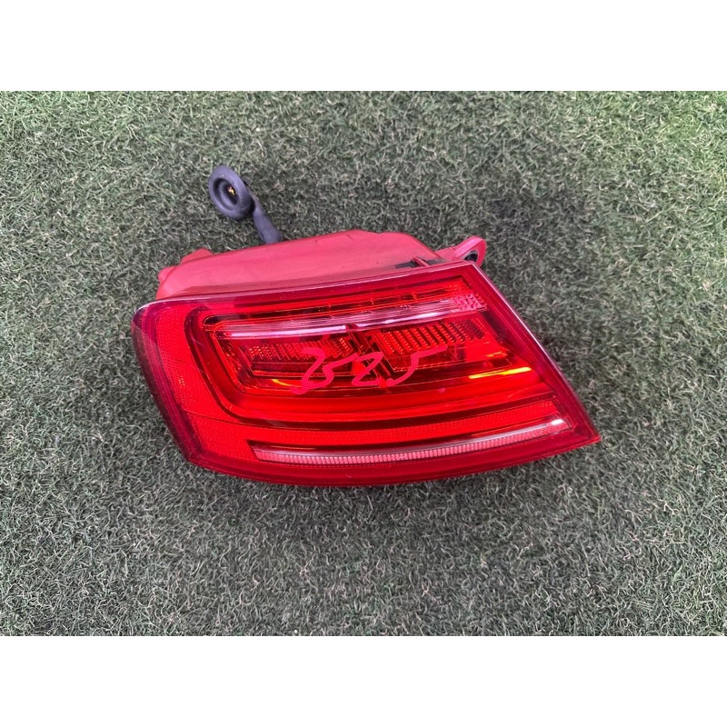 Задний фонарь (оптика) AUDI A8 D4 2011 4.2 CDRA 4H0945095A