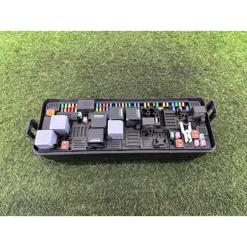 Блок предохранителей (электрика) LAND ROVER RANGE ROVER Sport L494 2016 3.0 Diesel LR080336