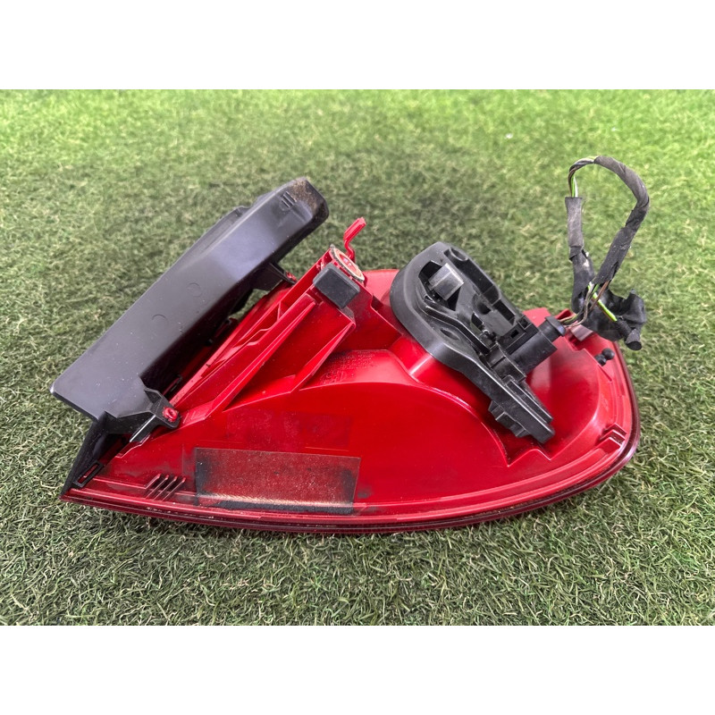 Задний фонарь (оптика) AUDI A4 B8 2010 2.0 CAEB 8K5945095L