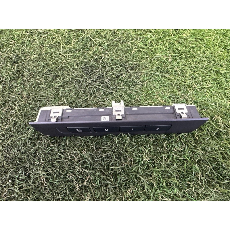 Кнопка памяти сидения (электрика / кнопки) BMW 7-series F01 2011 3.0 N54 61319215738
