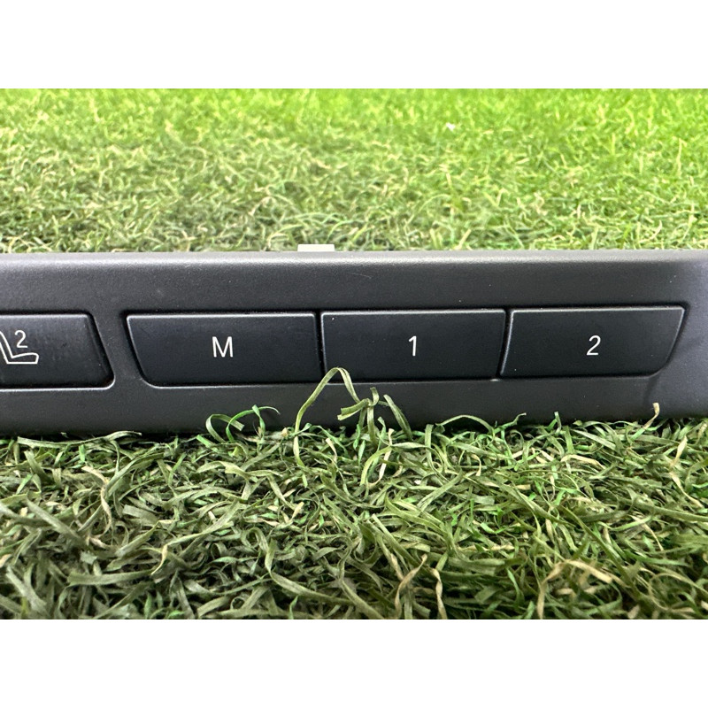 Кнопка памяти сидения (электрика / кнопки) BMW 7-series F01 2011 3.0 N54 61319215738