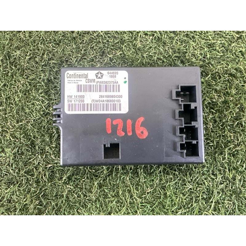 Блок управления подогревом сидения (электрика / блоки управления) Jeep Grand Cherokee WK2 2018 3.6 68382377AA