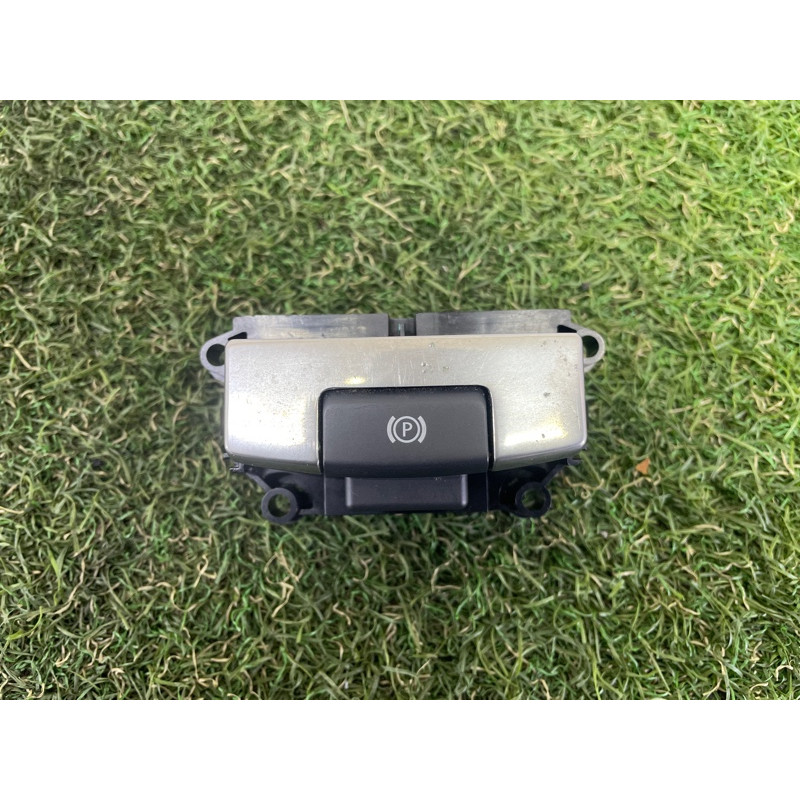 Кнопка стояночного тормоза (электрика / кнопки) LAND ROVER RANGE ROVER Sport L494 2016 3.0 Diesel LR070379