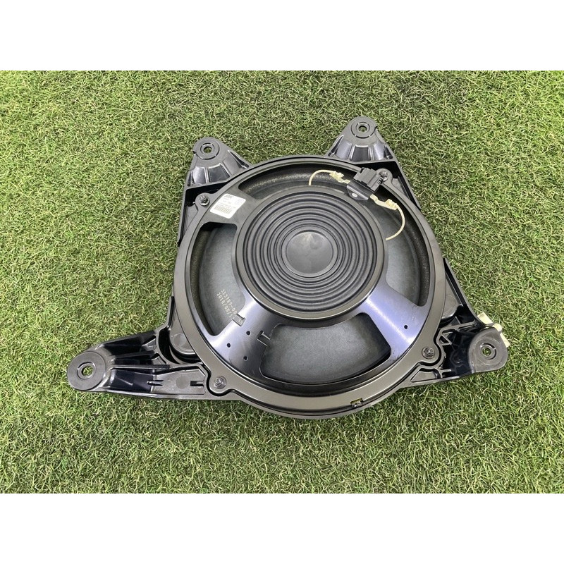 Сабвуфер (электрика) AUDI A8 D4 2011 4.2 CDRA 4H0035481A