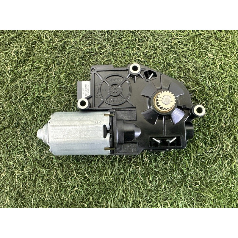 Мотор люка (електрика) BMW 7-series F01 2011 3.0 N54 67617316535