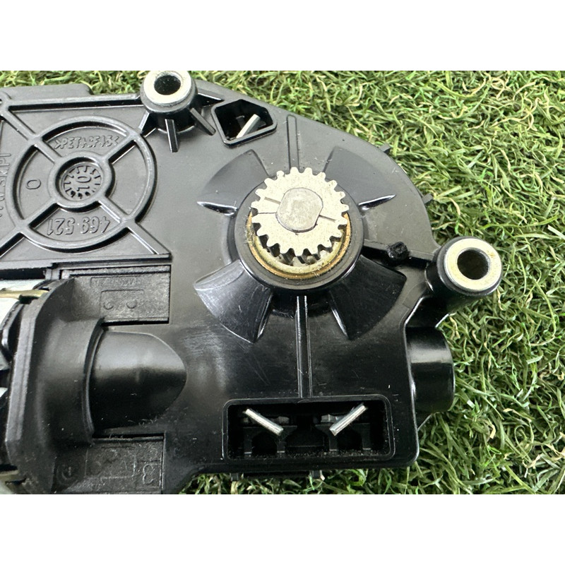 Мотор люка (електрика) BMW 7-series F01 2011 3.0 N54 67617316535