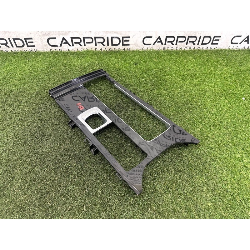 Декоративная накладка центральной консоли (салон) LAND ROVER RANGE ROVER Sport L494 2016 3.0 Diesel LR092345