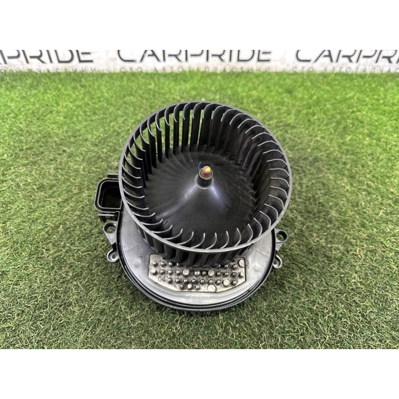 Мотор печки (отопление и кондиционирование) BMW 3-series F30 2015 2.0 64119350395