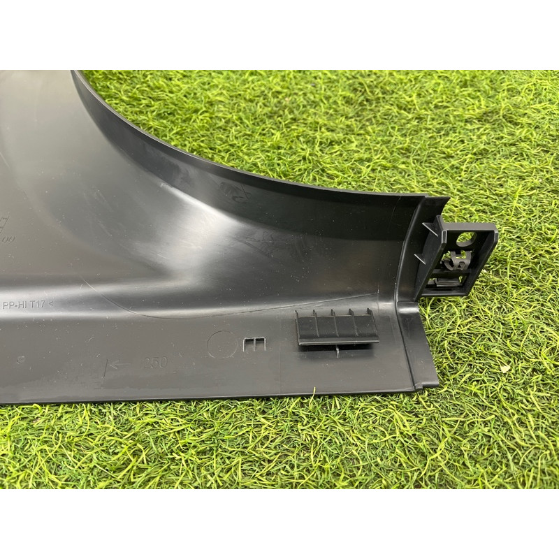 Обшивка стойки центральная (салон) Mercedes-Benz EQB 350 X243 2022 A24369098009051