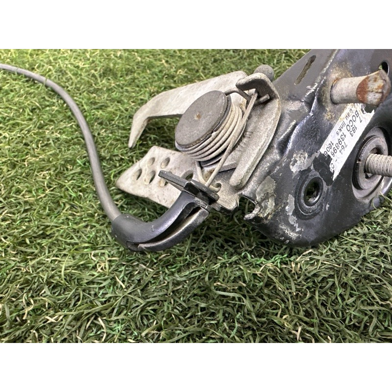 Ответная часть замка капота (кузов и элементы) BMW 7-series F01 2011 3.0 N54 51237183764