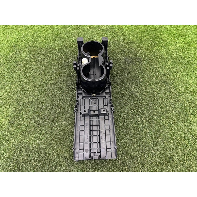 Подстаканник (салон) LAND ROVER RANGE ROVER Sport L494 2016 3.0 Diesel LR054752